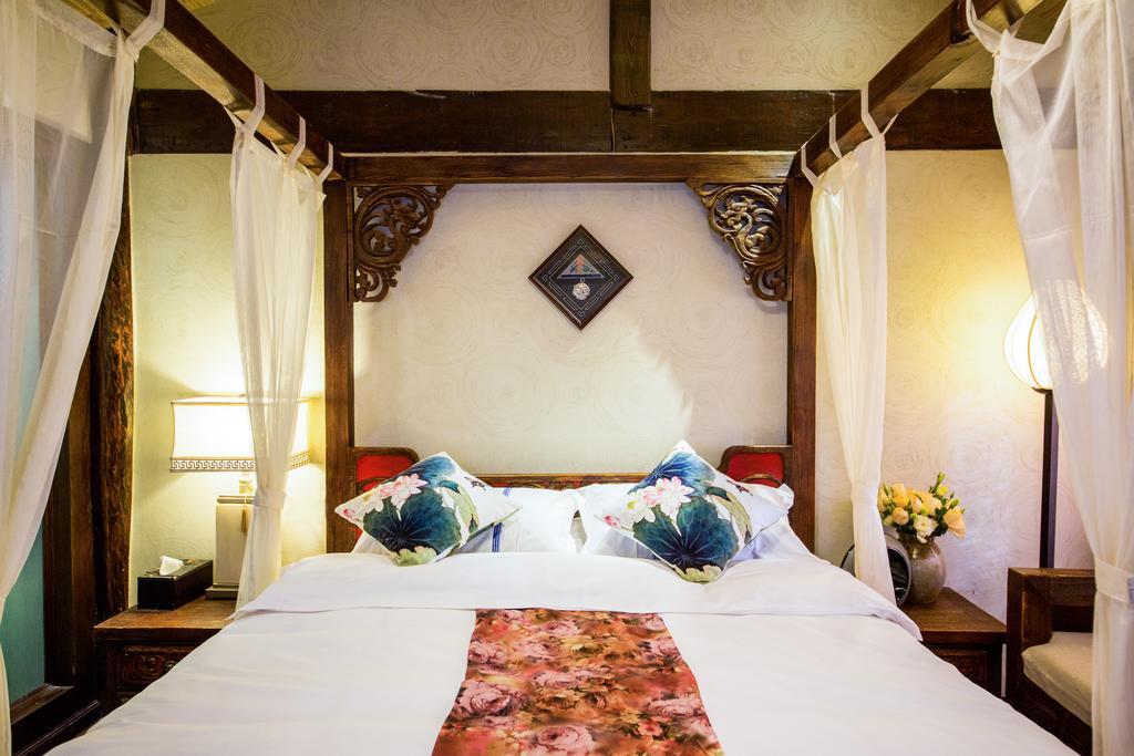 Lijiang Yuntian Palace Hotel Экстерьер фото