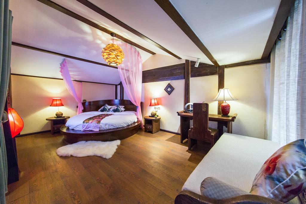 Lijiang Yuntian Palace Hotel Экстерьер фото