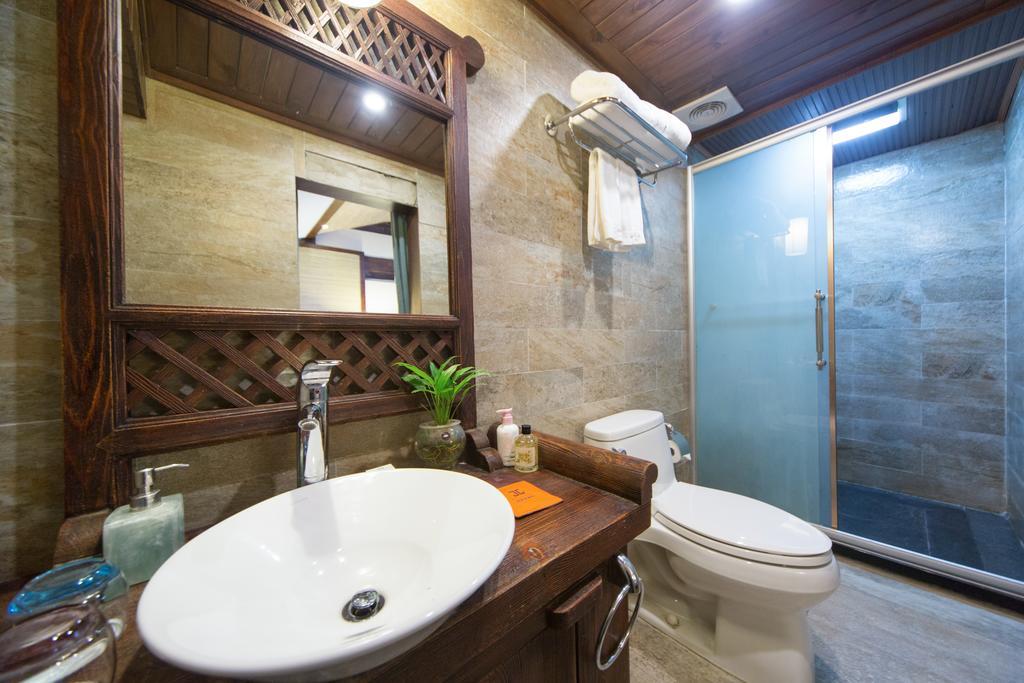 Lijiang Yuntian Palace Hotel Экстерьер фото