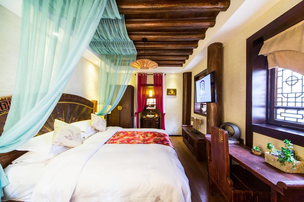 Lijiang Yuntian Palace Hotel Номер фото